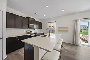 1563 Raley Wy, Columbus, OH 43228 - Photo 8