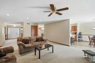 2006 Stoneridge Ct, Ashland, OH 44805 - Photo 4