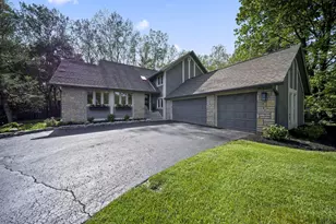 6753 Lakeside Cir W, Worthington, OH 43085 - Photo 12