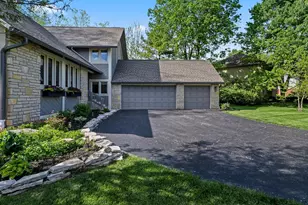 6753 Lakeside Cir W, Worthington, OH 43085 - Photo 6