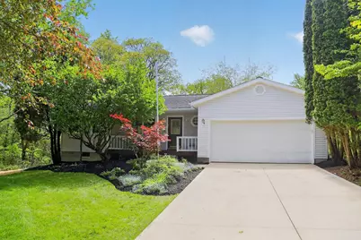 714 Greenbriar Circle, Howard, OH 43028 - Photo 1