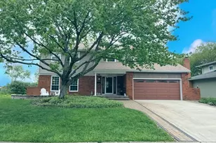 6988 Eastview Dr, Worthington, OH 43085 - Photo 2