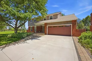 6988 Eastview Dr, Worthington, OH 43085 - Photo 4