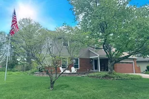 6988 Eastview Dr, Worthington, OH 43085 - Photo 4