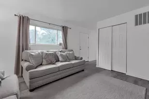 3069 Southfield Dr, Columbus, OH 43207 - Photo 6