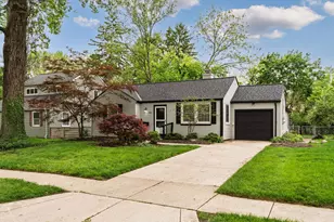 368 Kenbrook Dr, Worthington, OH 43085 - Photo 2