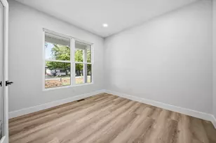 3733 Genessee Ave, Columbus, OH 43219 - Photo 6