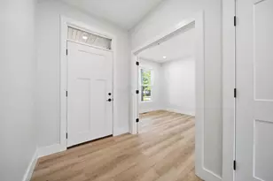 3733 Genessee Ave, Columbus, OH 43219 - Photo 8