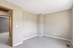 7884 Barkwood Dr, Columbus, OH 43085 - Photo 18