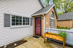 195 Timbers Dr, Columbus, OH 43230 - Photo 18
