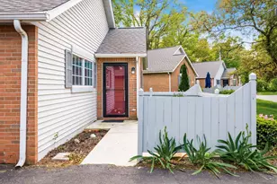 195 Timbers Dr, Columbus, OH 43230 - Photo 6