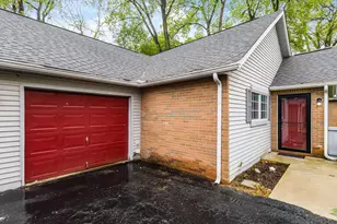 195 Timbers Dr, Columbus, OH 43230 - Photo 16