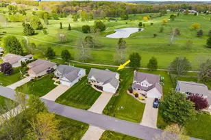 868 Fairway Dr, Howard, OH 43028 - Photo 2