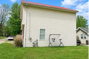 172 Lake St, Buckeye Lake, OH 43008 - Photo 4