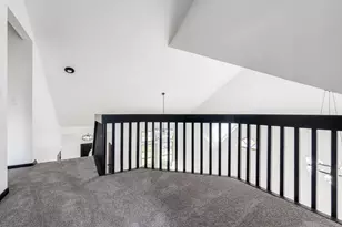 3499 Lindstrom Dr, Columbus, OH 43228 - Photo 32