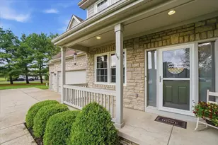 8870 Surrey Ln, Plain City, OH 43064 - Photo 12