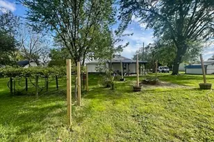 7776 W National Rd, New Carlisle, OH 45344 - Photo 10