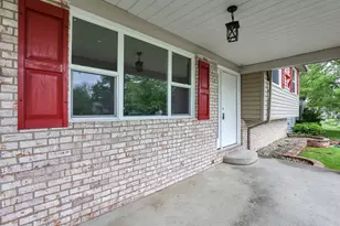 5085 Brush Ridge Ct, Columbus, OH 43228 - Photo 2