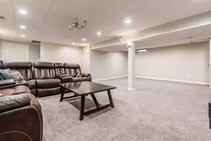 8900 Locherbie Ct, Dublin, OH 43017 - Photo 46