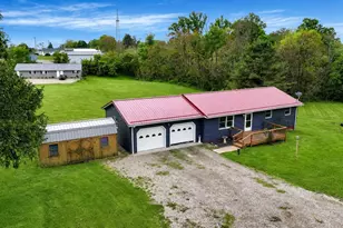 2397 Adamsville Rd, Zanesville, OH 43701 - Photo 2