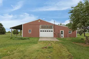 12166 State Route 56 E, Circleville, OH 43113 - Photo 16