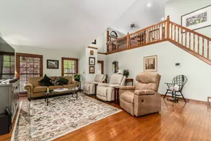 96 Kingsmeadow Ln, Blacklick, OH 43004 - Photo 2