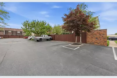 1945 Willoway Circle N, Columbus, OH 43220 - Photo 28