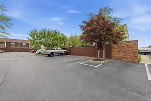 1945 Willoway Cir N, Columbus, OH 43220 - Photo 28