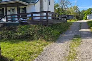 2 E Vine St, Jackson, OH 45640 - Photo 2