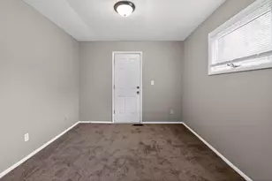 1795 Eastbrook Dr S, Columbus, OH 43223 - Photo 22