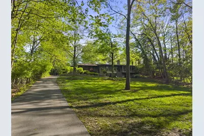 2391 Donna Drive, Columbus, OH 43220 - Photo 2