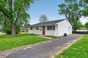 2446 Kitchner Dr, Columbus, OH 43207 - Photo 6