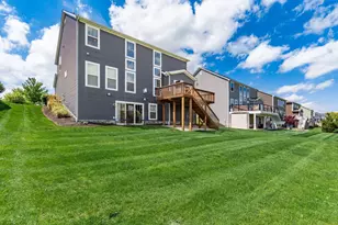 10340 Hazelnut Dr, Plain City, OH 43064 - Photo 4