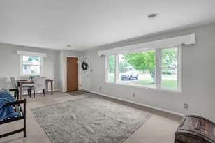 222 Hansberger Ave, Baltimore, OH 43105 - Photo 8