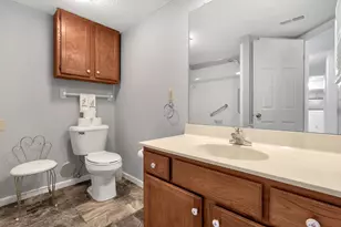 7150 E Main St, Reynoldsburg, OH 43068 - Photo 8