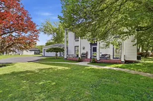 400 Coe St, Tiffin, OH 44883 - Photo 2