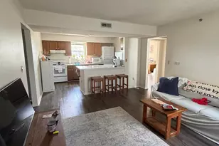 15 S Shafer St, Athens, OH 45701 - Photo 2