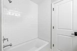 2792 Stratford Dr, Columbus, OH 43220 - Photo 28