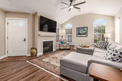 3815 Mill Stream Drive, Hilliard, OH 43026 - Photo 2