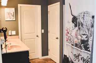 1093 Gartner Ct, Columbus, OH 43207 - Photo 24