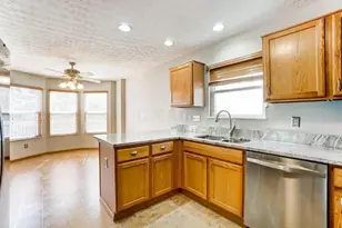 9304 Prestwick Green Dr, Columbus, OH 43240 - Photo 4