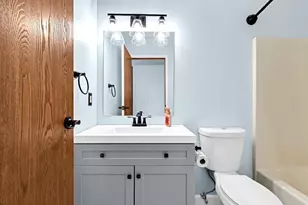 1303 Worthington Creek Dr, Columbus, OH 43085 - Photo 20