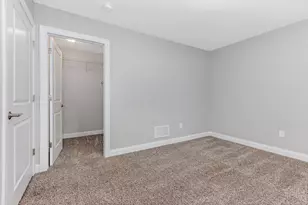 802 Cumberland Meadows Circle, Hebron, OH 43025 - Photo 20