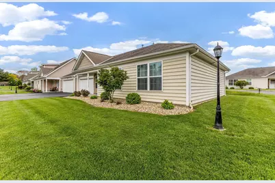 802 Cumberland Meadows Circle, Hebron, OH 43025 - Photo 2