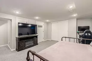 7831 Leaview Dr, Columbus, OH 43235 - Photo 32