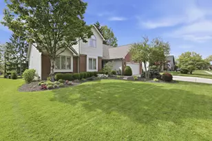 629 Reindeer Ln, Columbus, OH 43230 - Photo 1