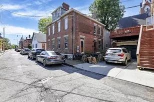 113 E Sycamore St, Columbus, OH 43206 - Photo 2