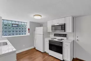 27 Winner Ave, Columbus, OH 43203 - Photo 2