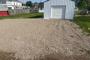 165 W 3rd St, Frazeysburg, OH 43822 - Photo 10