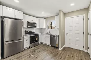 8224 Laramie Pl, Powell, OH 43065 - Photo 6